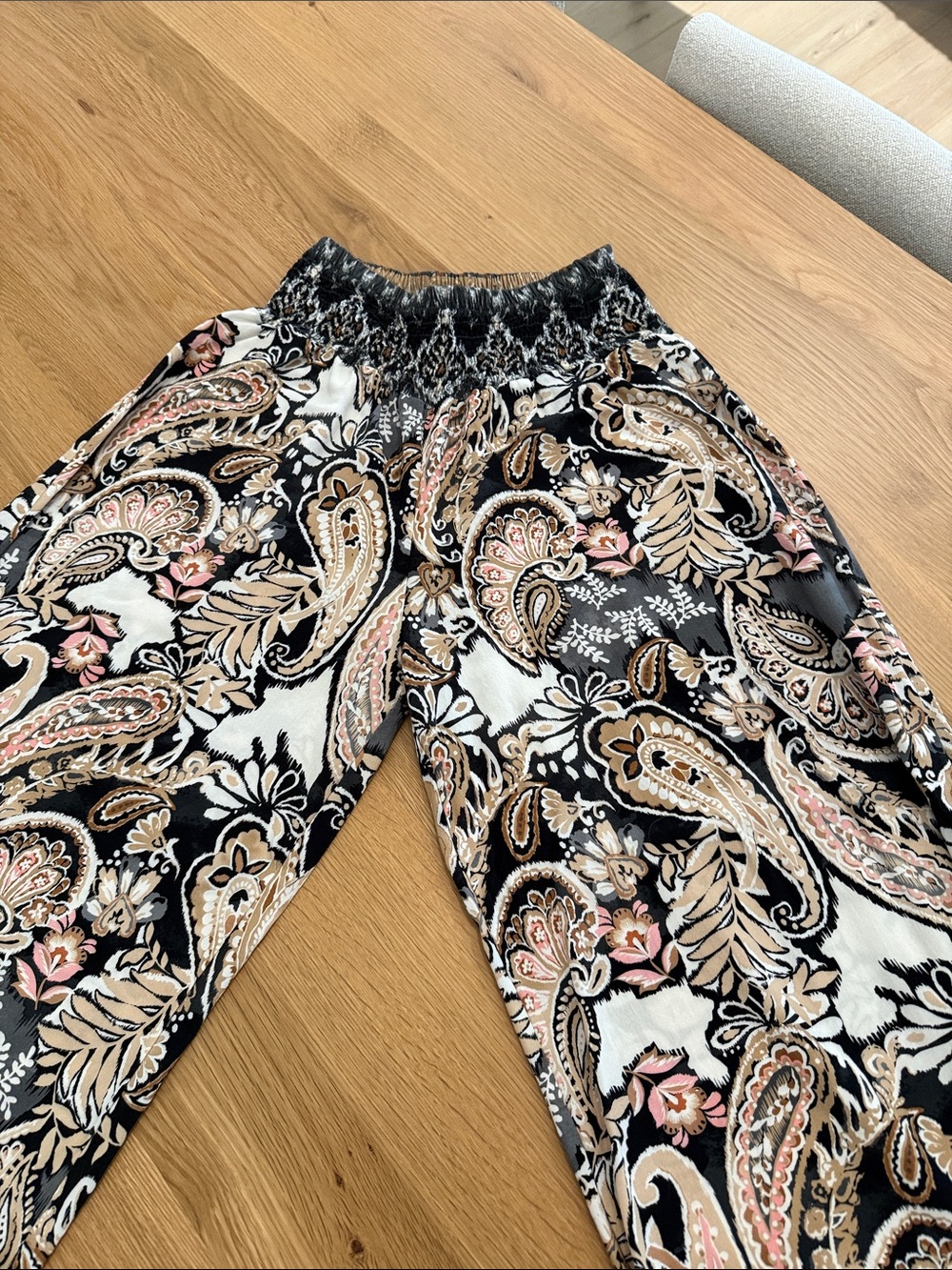 Women’s Paisley Print Elastic Waist Pants — Black, Beige & Pink